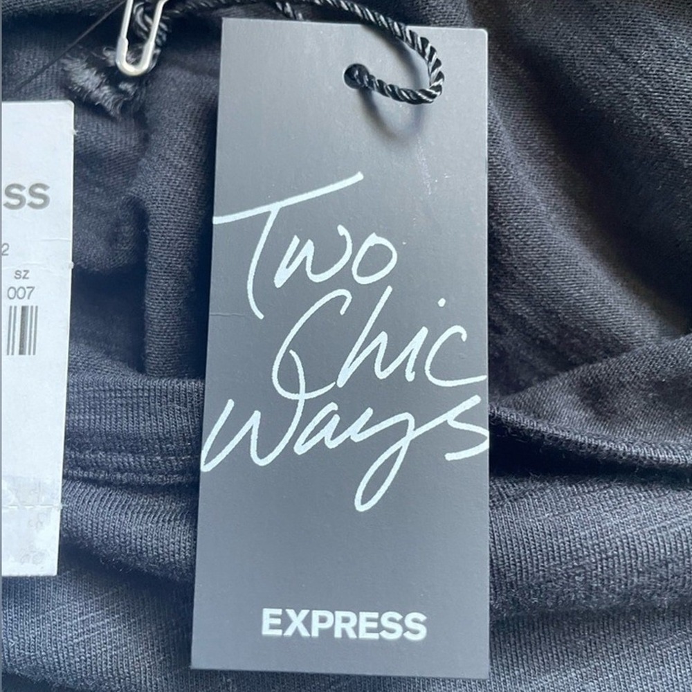 Express Two Chic Ways Reversible Neckline Black & White Striped Dress,Medium NEW - Picture 7 of 9